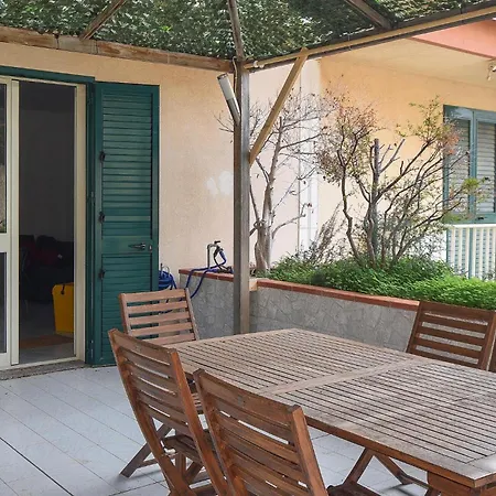 Appartamento Cozy In With Wi-fi Marina di Ragusa